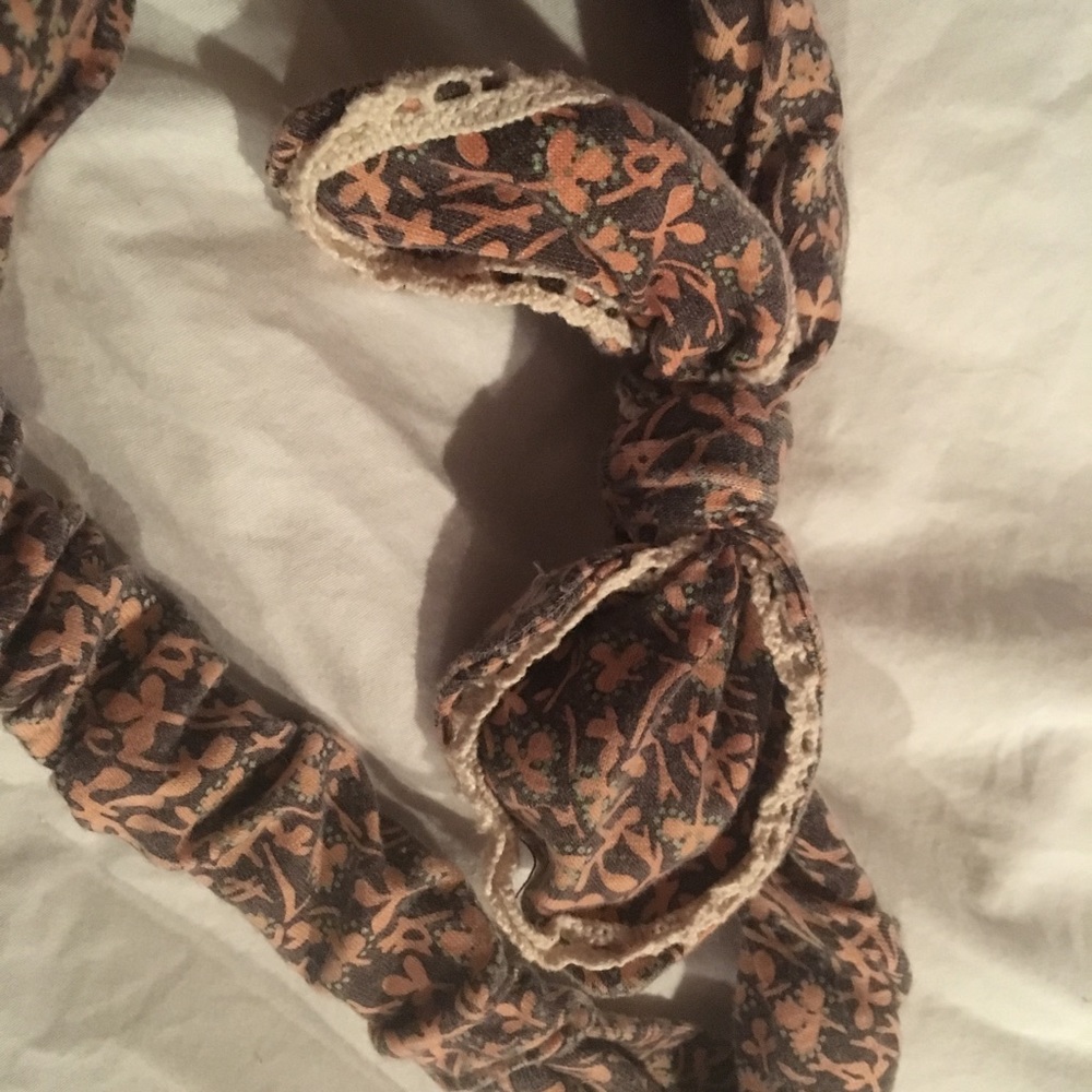 Urban outfitters floral headband - Picture 3 of 8